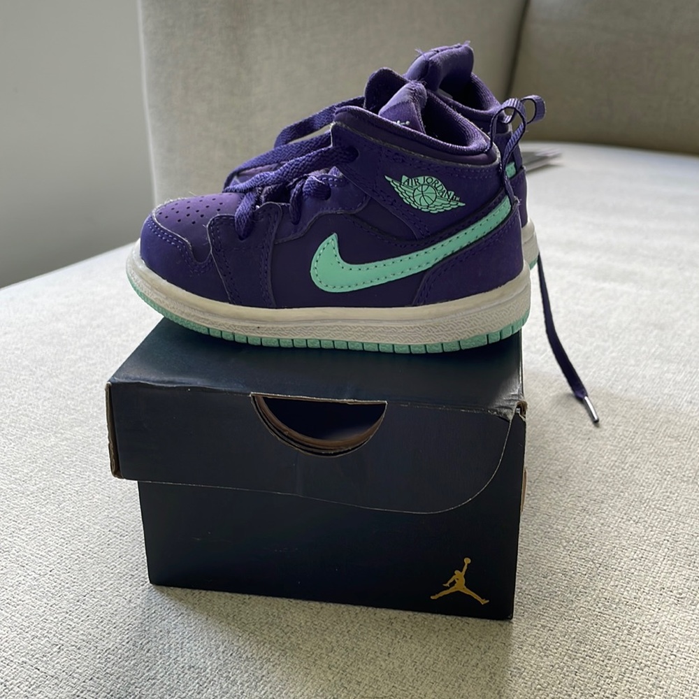 Baby Jordan’s size 4c